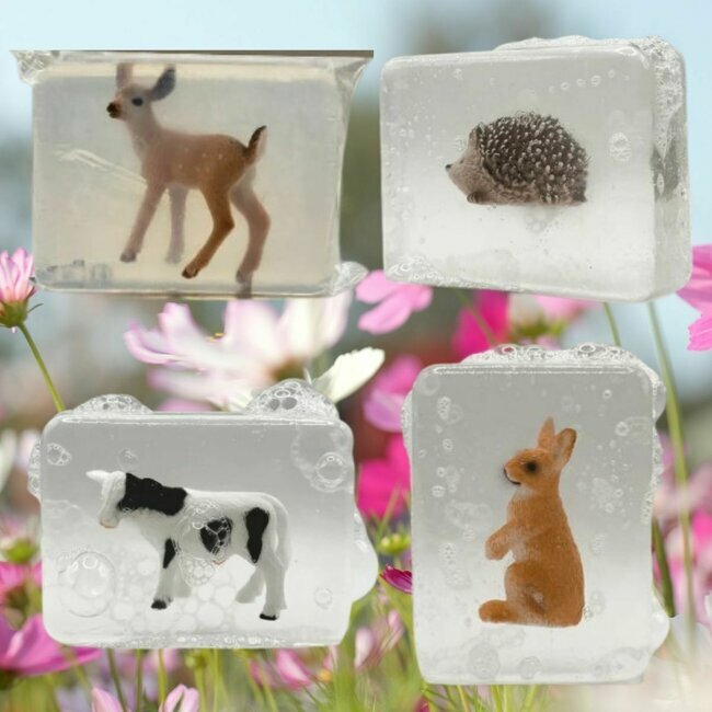 Savon ludique pour enfants - naturel et artisanal avec figurine